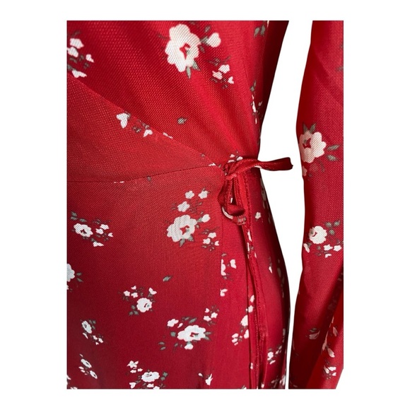 HOLLISTER-RED FLORAL DRESS-SIZE XS - Picture 3 of 8